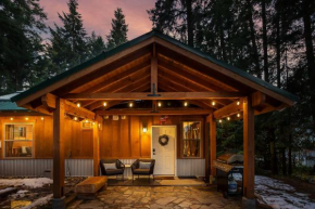 Painted Pony Cabin by NW Comfy Cabins